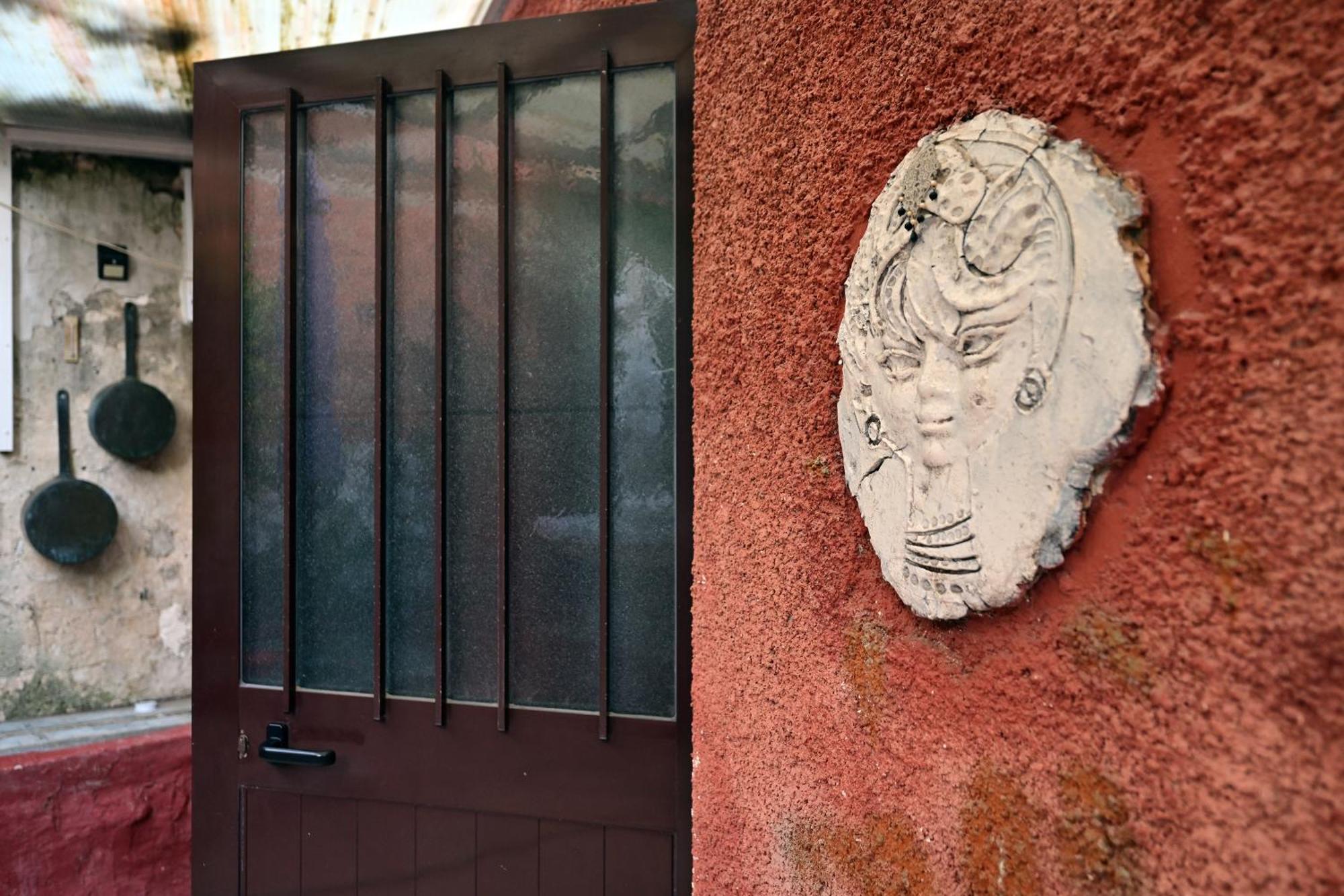 Bohemian Rhapsody Apartment Ровин Екстериор снимка